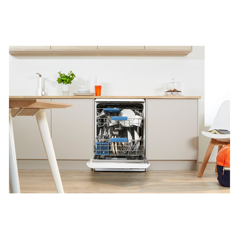ماشین ظرفشویی ایندزیت مدل INDESIT DFP 58T94 A EU